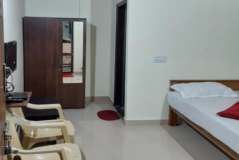 Chikmagalūr Sri Nandini Guest House מראה חיצוני תמונה
